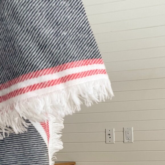 ONLY Scarf, Black and White, NWT - Picture 2 of 3